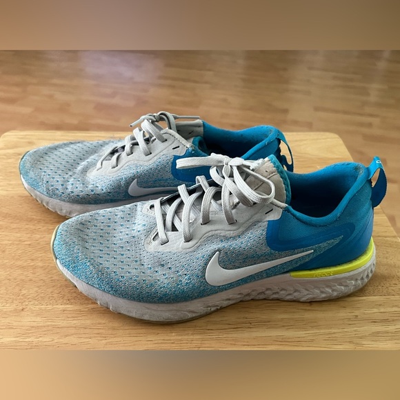 Women’s Nike React - Picture 4 of 7